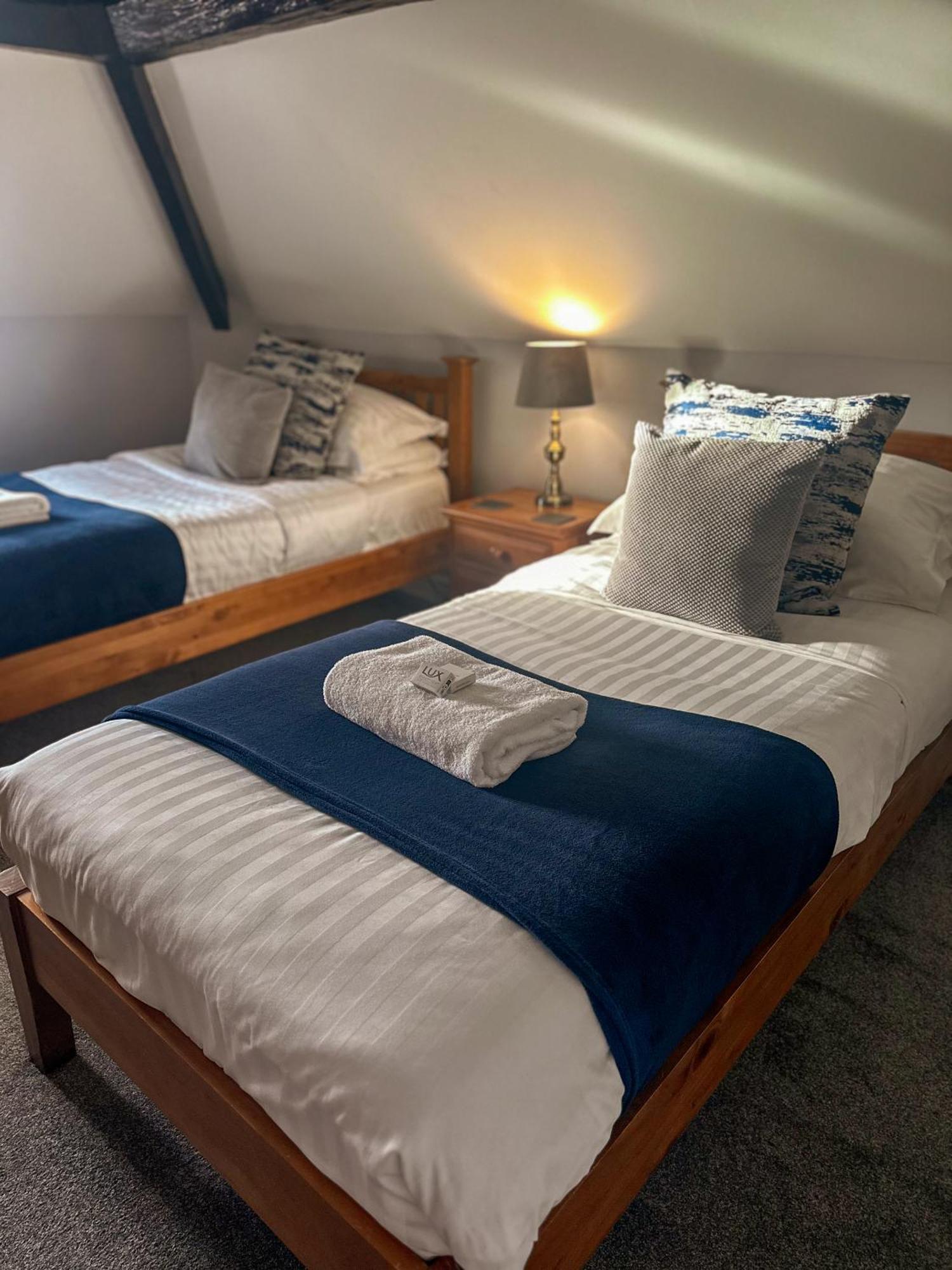 The Corbet Arms Hotel Uffington  Cameră foto