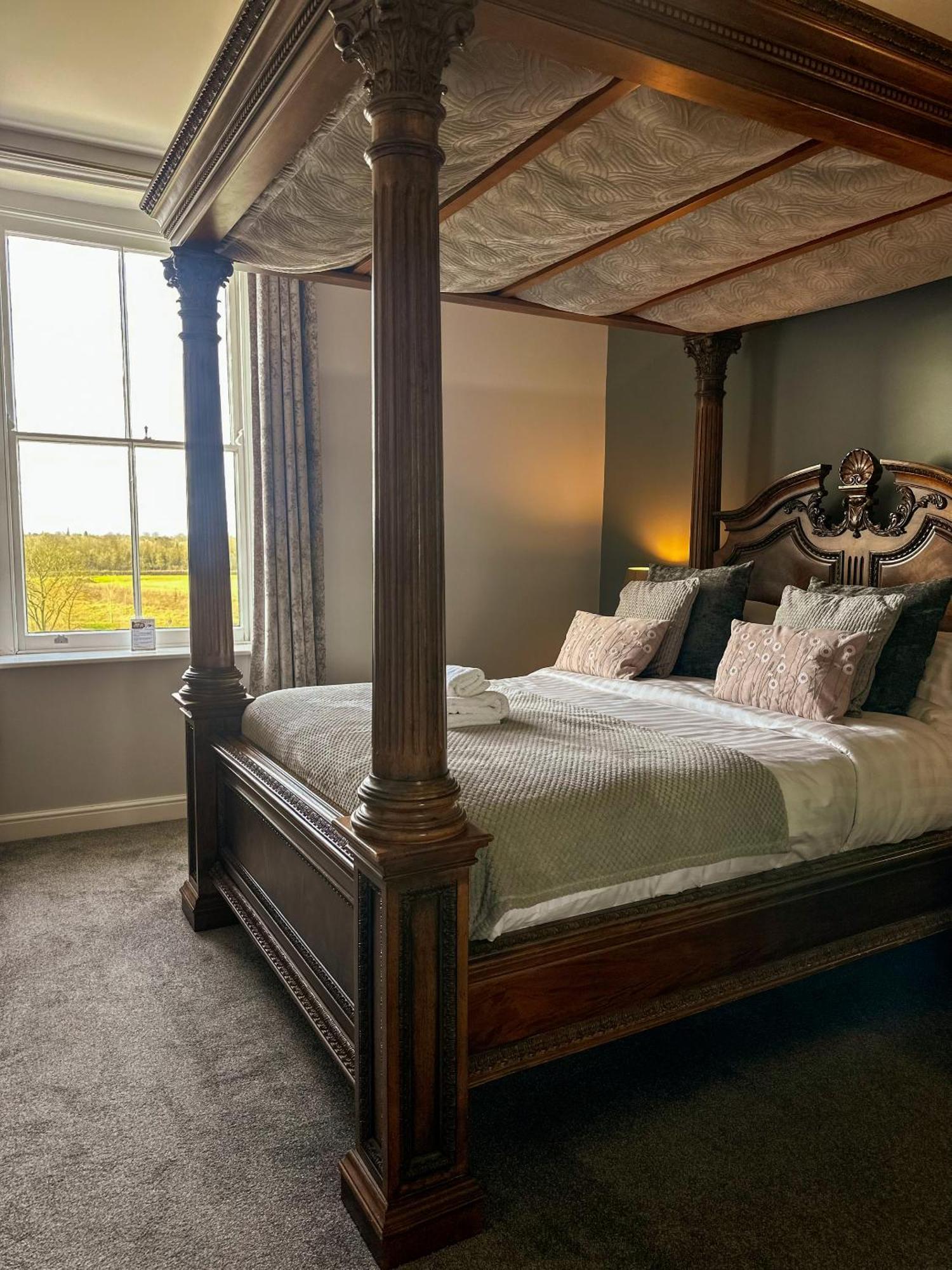 The Corbet Arms Hotel Uffington  Cameră foto